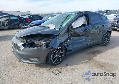 2018 Ford Focus Sel z USA, uszkodzony, nr VIN 1FADP3M26JL302313